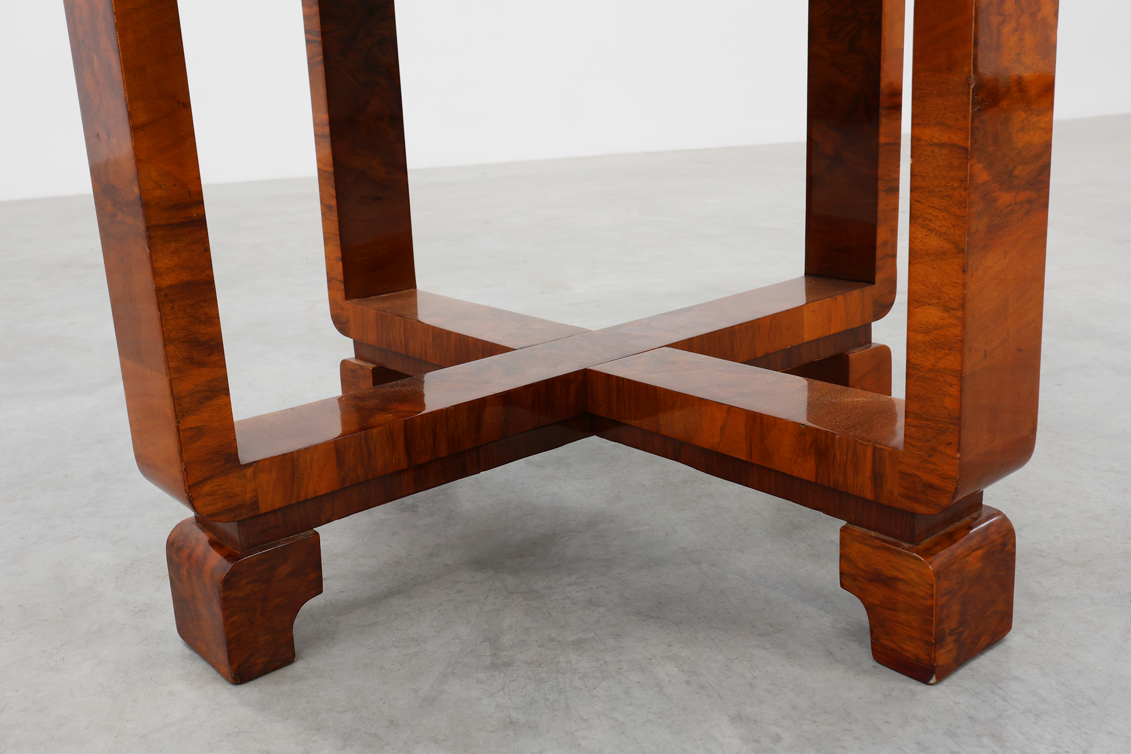 Art Deco side or coffee table, France 1920sthumbnail